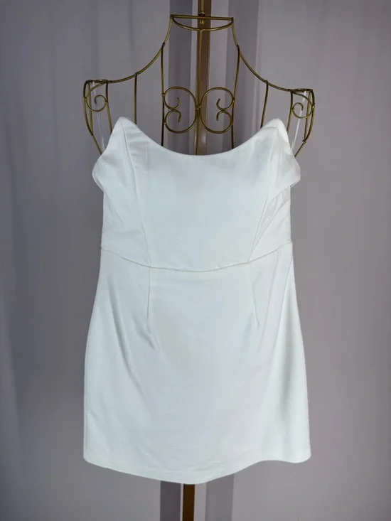 NEW Superdown Stevie Sweetheart Strapless Mini Dress - Medium - White - NWOT - Picture 5 of 16